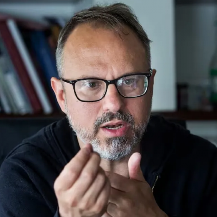 Milei Endurece La Pol&iacute;tica Migratoria Al Estilo Trump, Y Pone Al Frente Al Bonaerense Diego Valenzuela