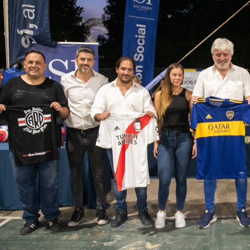 En La Previa Del Superclásico, Agrupaciones De River y Boca Se Unieron Para Dar Un Mensaje De 