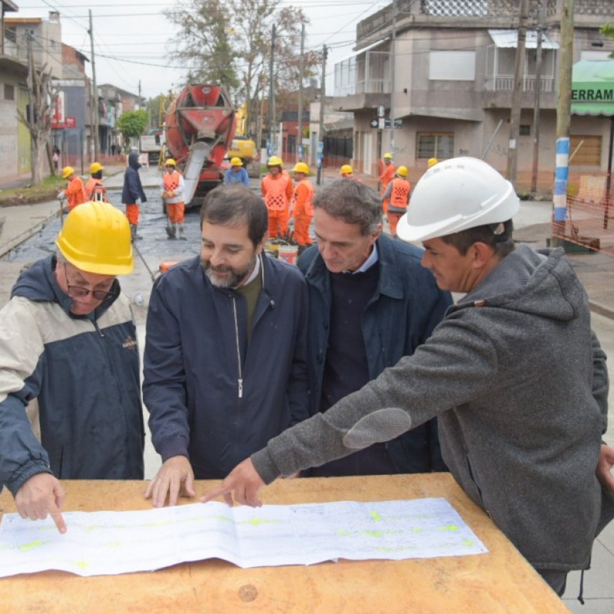 Fernando Moreira Y Gabriel Katopodis Recorrieron Las Obras De Renovación De La Av. 9 De Julio