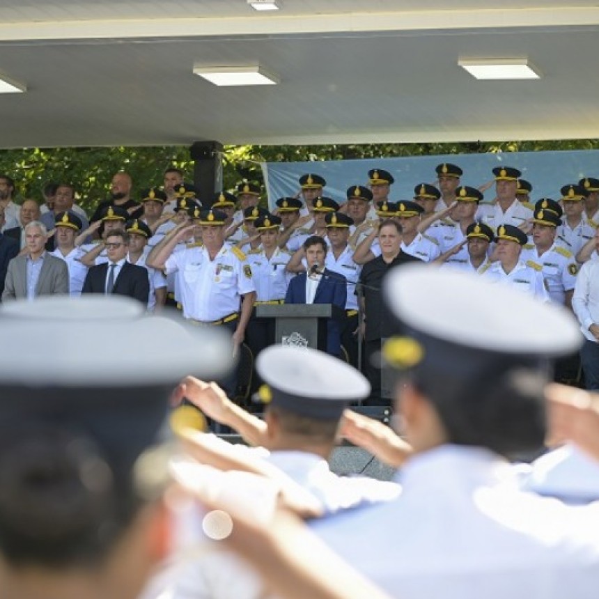 Kicillof Encabez&oacute; El Acto De Egreso De 1.547 Oficiales De La Polic&iacute;a Provincial