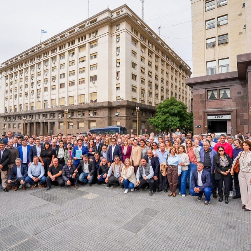 Katopodis, Intendentes E Intendentas Del Pa&iacute;s Le Reclamaron A Milei Que Baje La Nafta Y Haga Las Obras