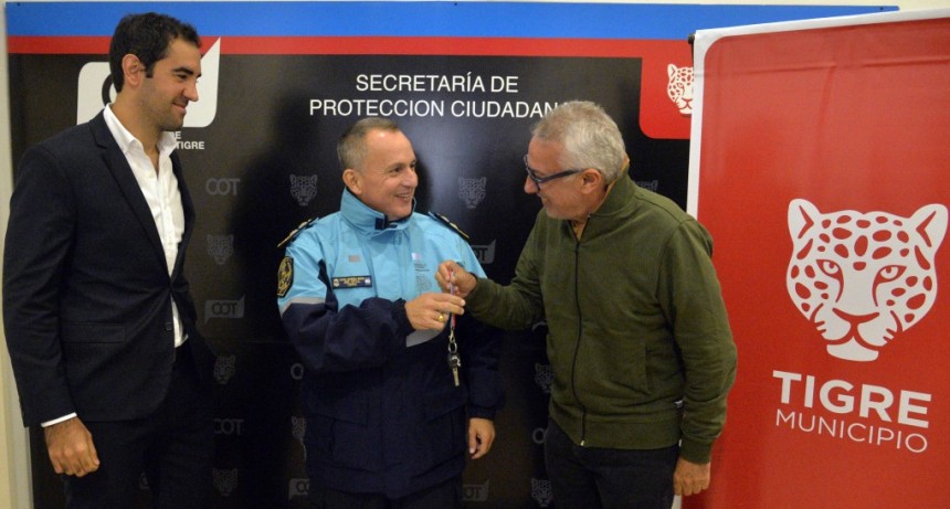 Protección Ciudadana: El Municipio De Tigre Entregó Nuevos Móviles A La Policía De La Provincia Para Fortalecer El Patrullaje En El Distrito