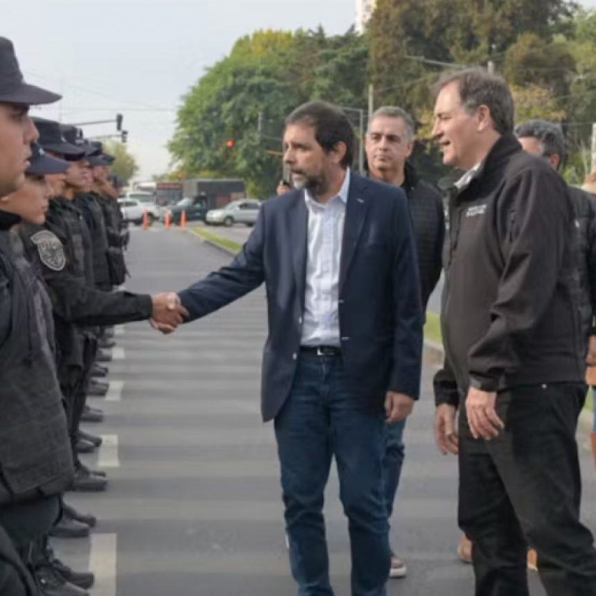San Martin Sumó 300 Efectivos Policiales Y 18 Vehículos Para Reforzar La Seguridad