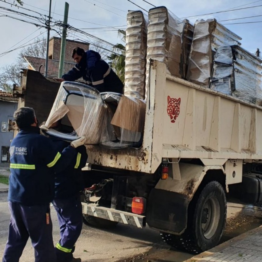 El Municipio De Tigre Entregó Nuevo Mobiliario Para Instituciones Educativas Del Distrito