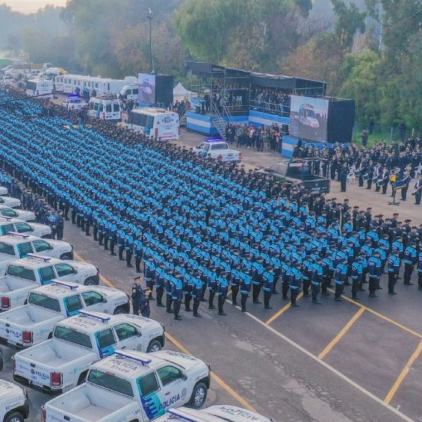 En San Fernando Se Presentaron 1.500 Nuevos Cadetes De La Policía Para La Provincia