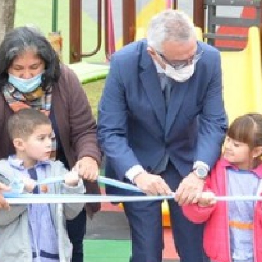 Julio Zamora Inauguró Los Nuevos Juegos Del Jardín N°929 