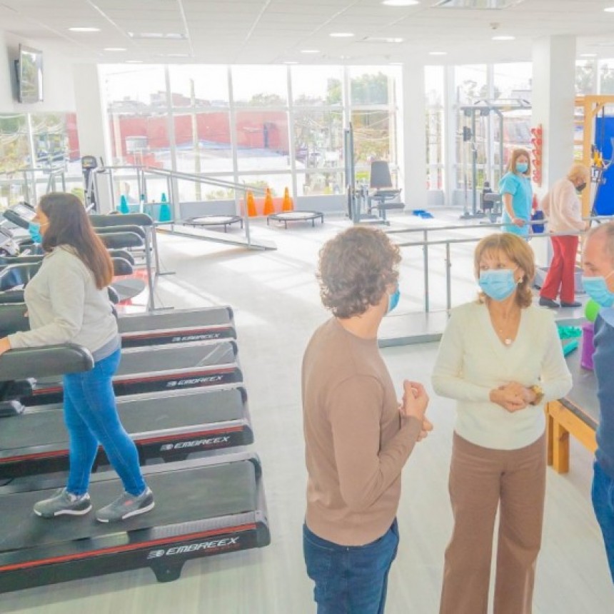 Juan Andreotti Presentó El Renovado Sector De Kinesiología Del Hospital Municipal