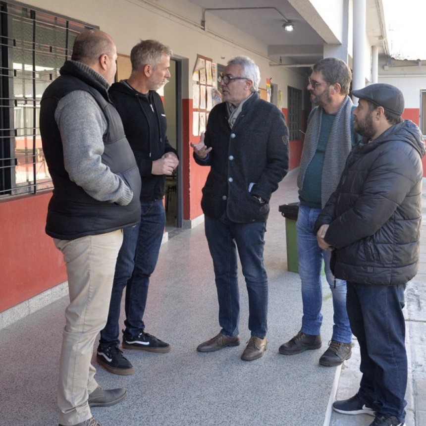 Julio Zamora Supervisó La Puesta En Valor De La EES N°1 De El Talar