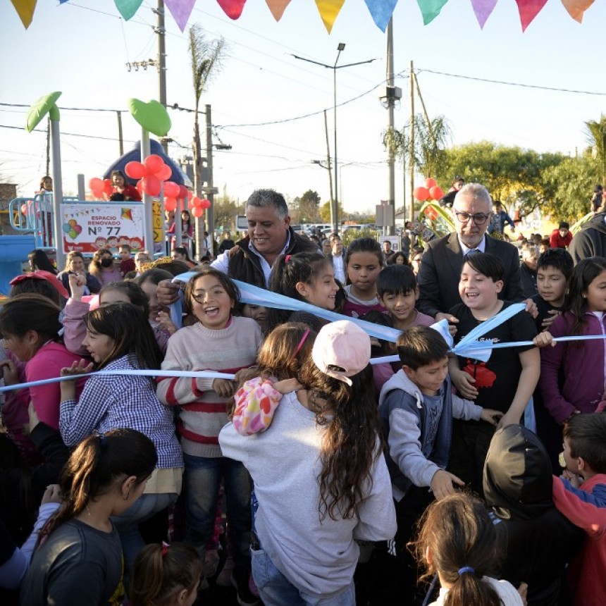 Julio Zamora Reinauguró La Plaza Presidente Arturo Frondizi En Benavídez