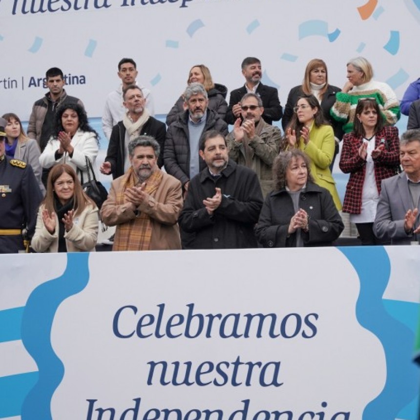 San Martín Celebró El Día De La Independencia Con Un Desfile Patrio En La Av. 9 De Julio