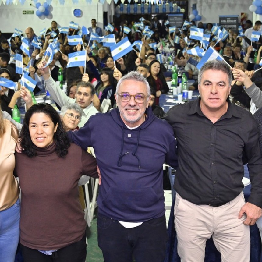Julio Zamora A Vecinos Y Vecinas De Las Tunas: 