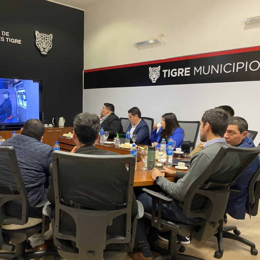 Funcionarios De Paraguay Visitaron Y Ponderaron El Centro De Operaciones Tigre