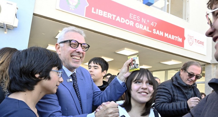 Junto A La Comunidad Educativa, Julio Zamora Inaugur&oacute; La Escuela Secundaria N&deg;47 De Benav&iacute;dez