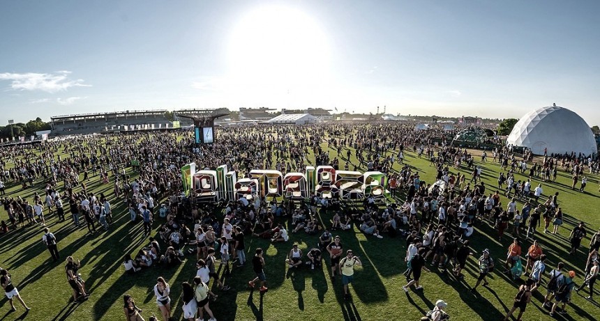 ​​​​Vuelve Lollapalooza Con Foo Fighters, Miley Cyrus, Bizarrap, Nicki Nicole, L-Gante Y Wos