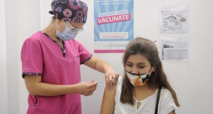 Comienzan A Enviar Los Turnos Para Recibir Las Terceras Dosis De Vacunas Contra El Coronavirus